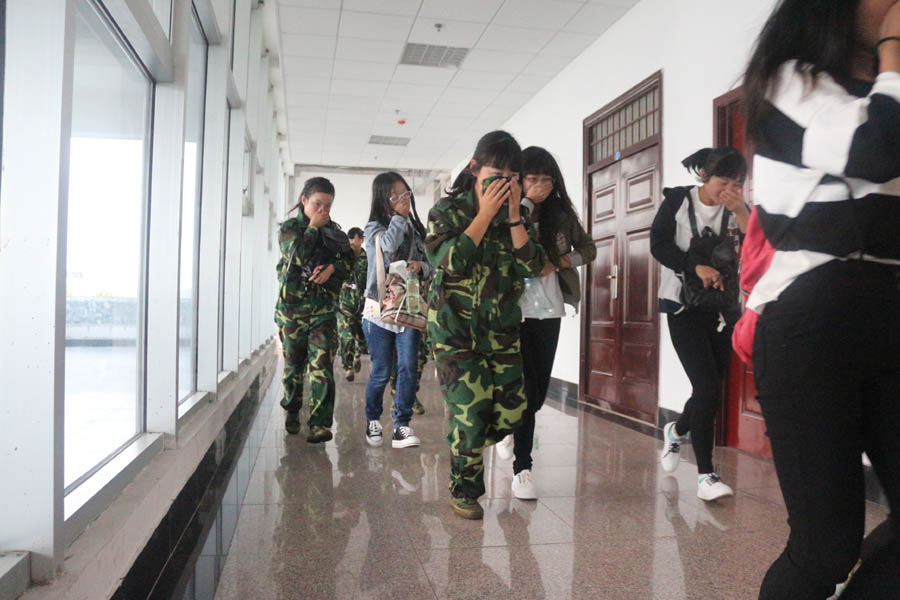 I:\消防安全讲座\IMG_2635.JPG I:\消防安全讲座\IMG_2635.JPG