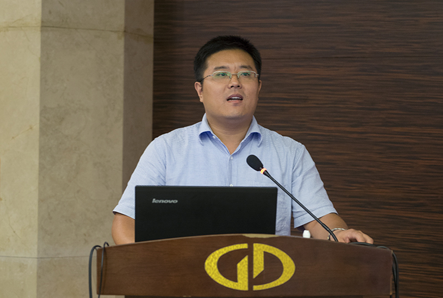 2015年我院代表在全省青春健康项目会上介绍项目经验.jpg